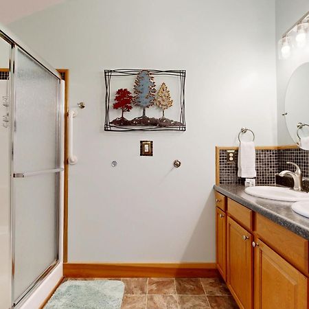 2 Bed 2 Bath Vacation Home In Whittier V Εξωτερικό φωτογραφία