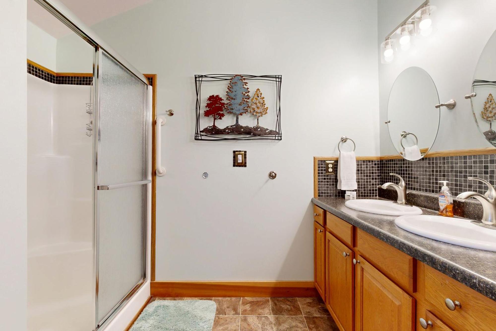 2 Bed 2 Bath Vacation Home In Whittier V Εξωτερικό φωτογραφία